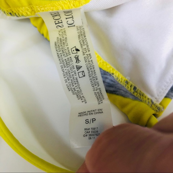 VICTORIA’S SECRET |Yellow Striped Bathing Suit Top - Picture 5 of 5